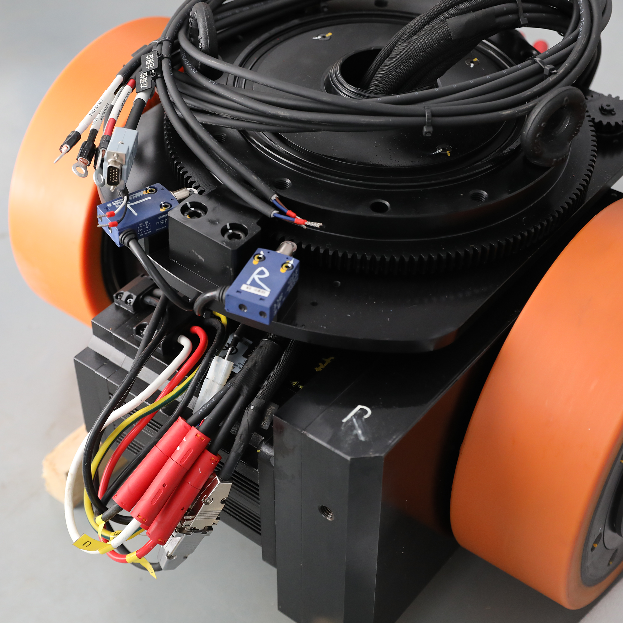 Heavy duty differential wheel module-3